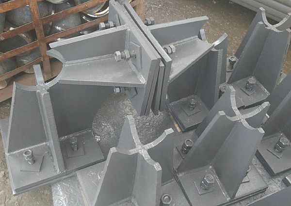 三门峡煤棚网架双向支座